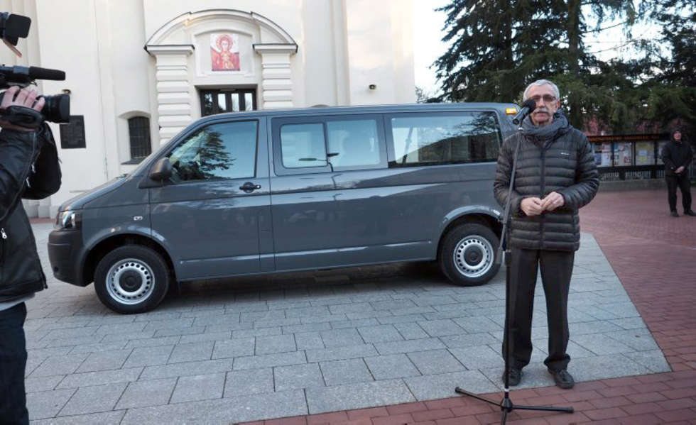  Przekazanie nowego samochodu dla niepełnosprawnych studentów KUL (zdjęcie 5) - Autor: Wojciech Nieśpiałowski