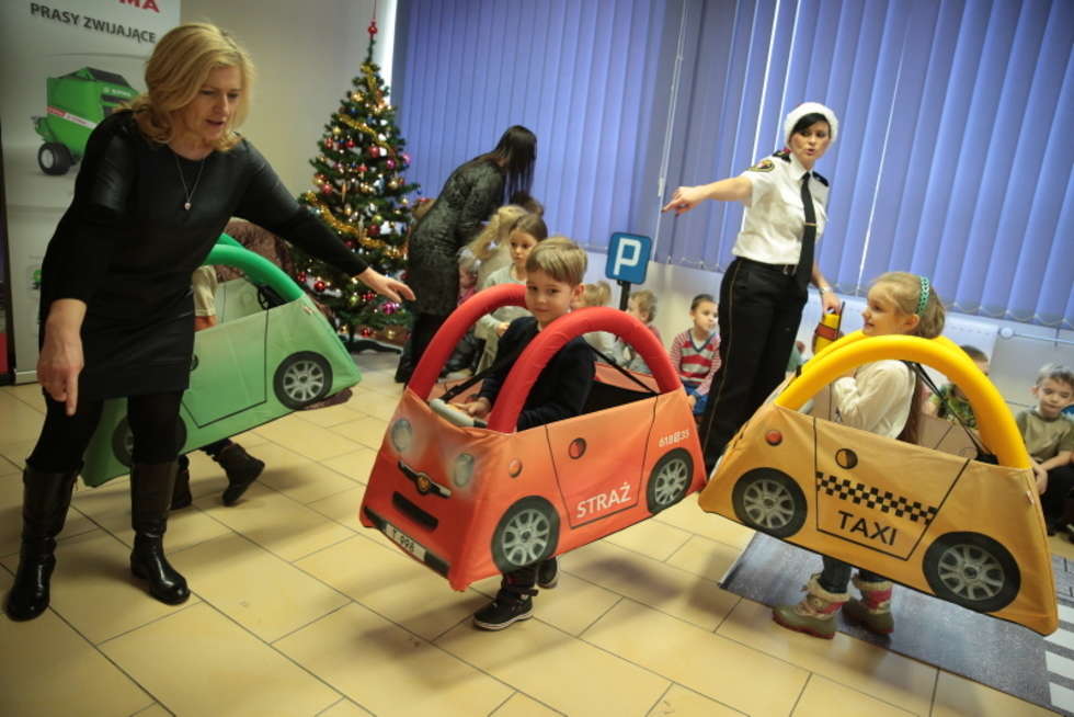  Autochodzik dla przedszkolaków u strażników miejskich (zdjęcie 12) - Autor: Maciej Kaczanowski 
