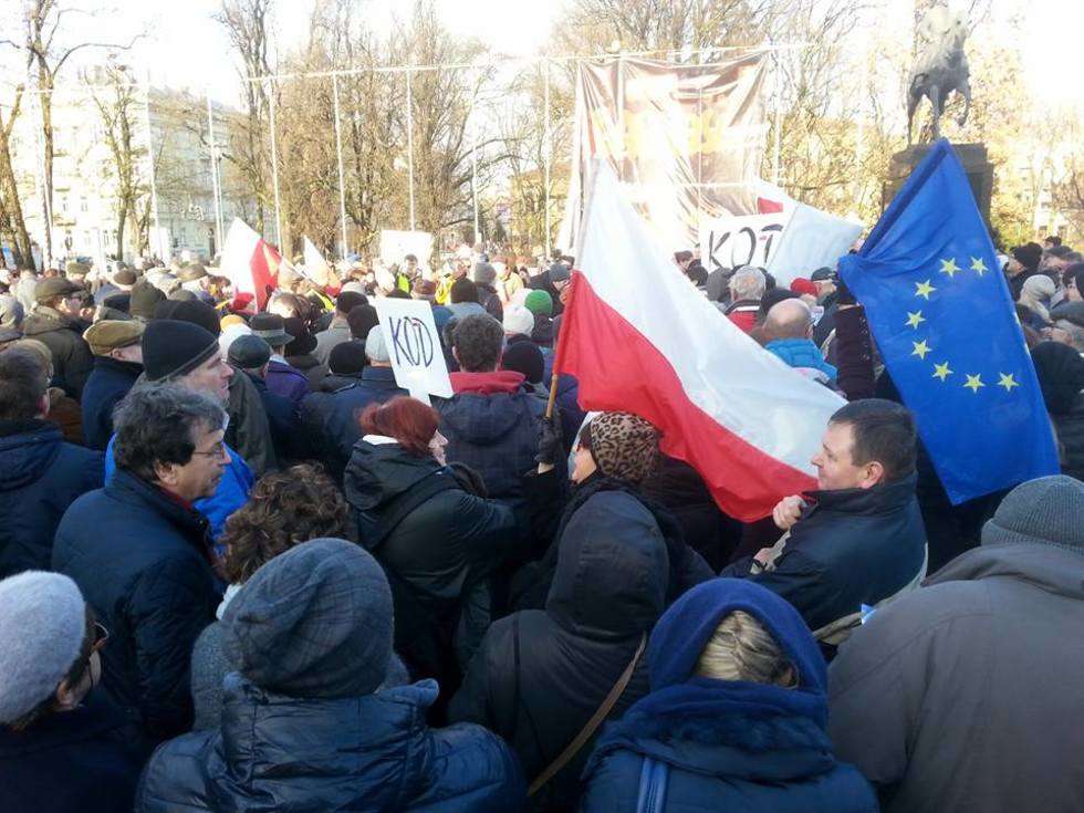  Manifestacja KOD w Lublinie (zdjęcie 3) - Autor: Paweł Buczkowski