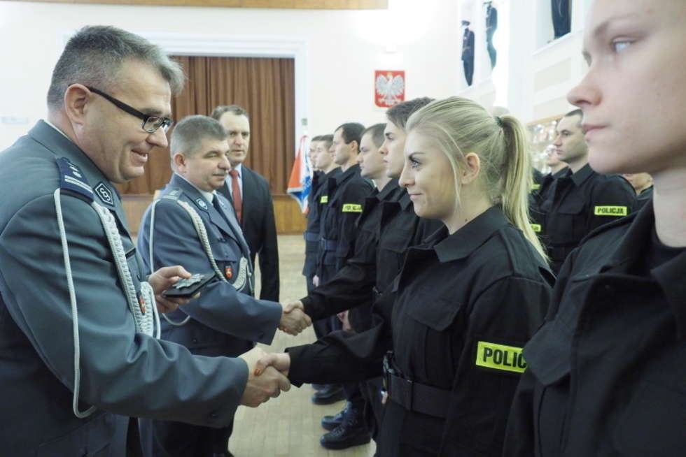  Przysięga policjantów garnizonu lubelskiego (zdjęcie 1) - Autor: Maciej Kaczanowski