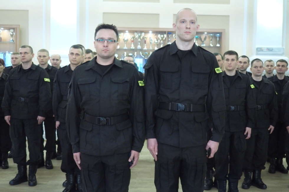  Przysięga policjantów garnizonu lubelskiego (zdjęcie 2) - Autor: Maciej Kaczanowski