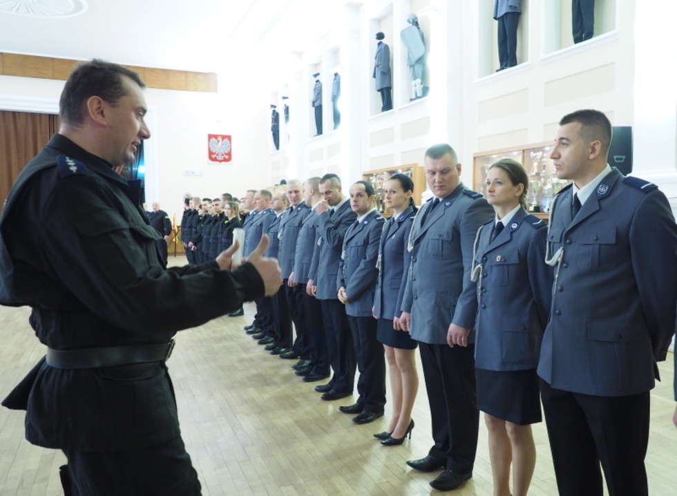  Przysięga policjantów garnizonu lubelskiego (zdjęcie 17) - Autor: Maciej Kaczanowski