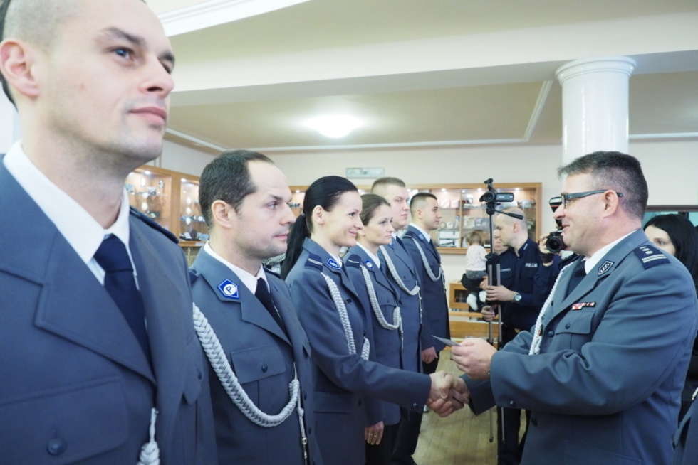  Przysięga policjantów garnizonu lubelskiego (zdjęcie 9) - Autor: Maciej Kaczanowski