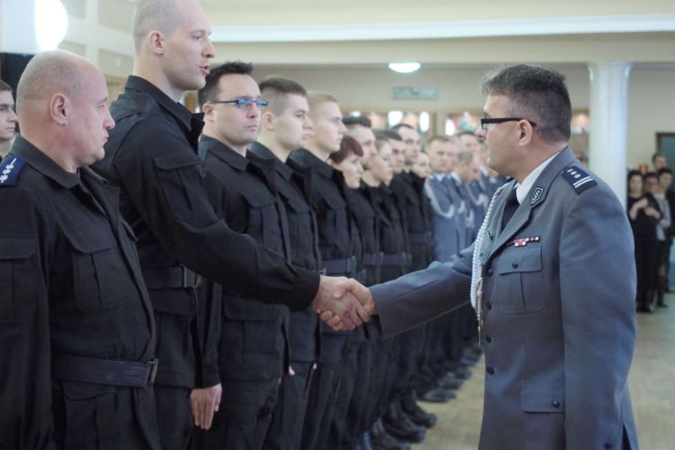  Przysięga policjantów garnizonu lubelskiego (zdjęcie 15) - Autor: Maciej Kaczanowski