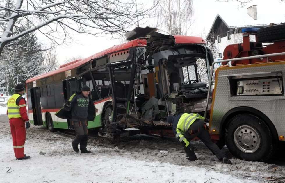  Wypadek autobusu MPK w Lublinie (zdjęcie 11) - Autor: Wojciech Nieśpiałowski
