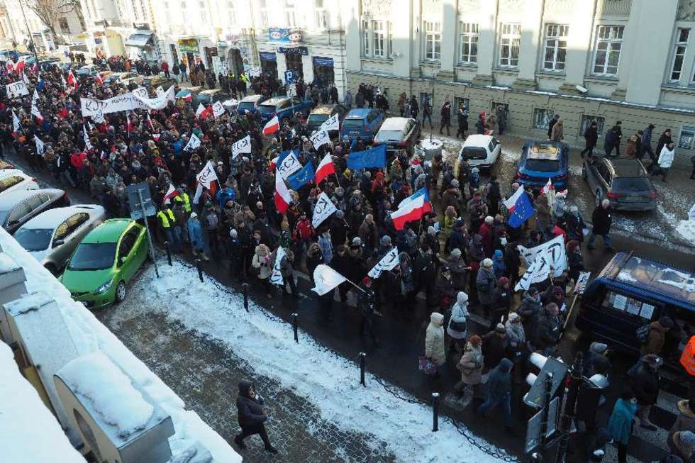  Marsz KOD w Lublinie (zdjęcie 26) - Autor: Maciej Kaczanowski