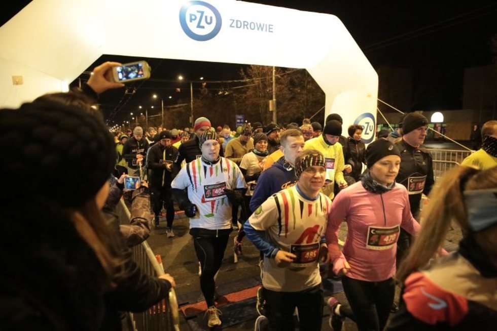  Nocna Dycha do Maratonu (zdjęcie 15) - Autor: Wojciech Nieśpiałowski