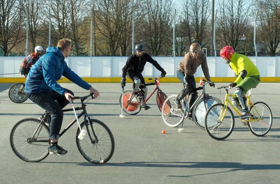  Bike polo na nowym boisku na Czechowie (zdjęcie 12) - Autor: Maciej Kaczanowski