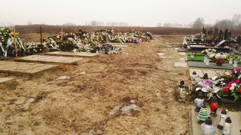  Cmentarz na Majdanku (zdjęcie 5) - Autor: Alarm24