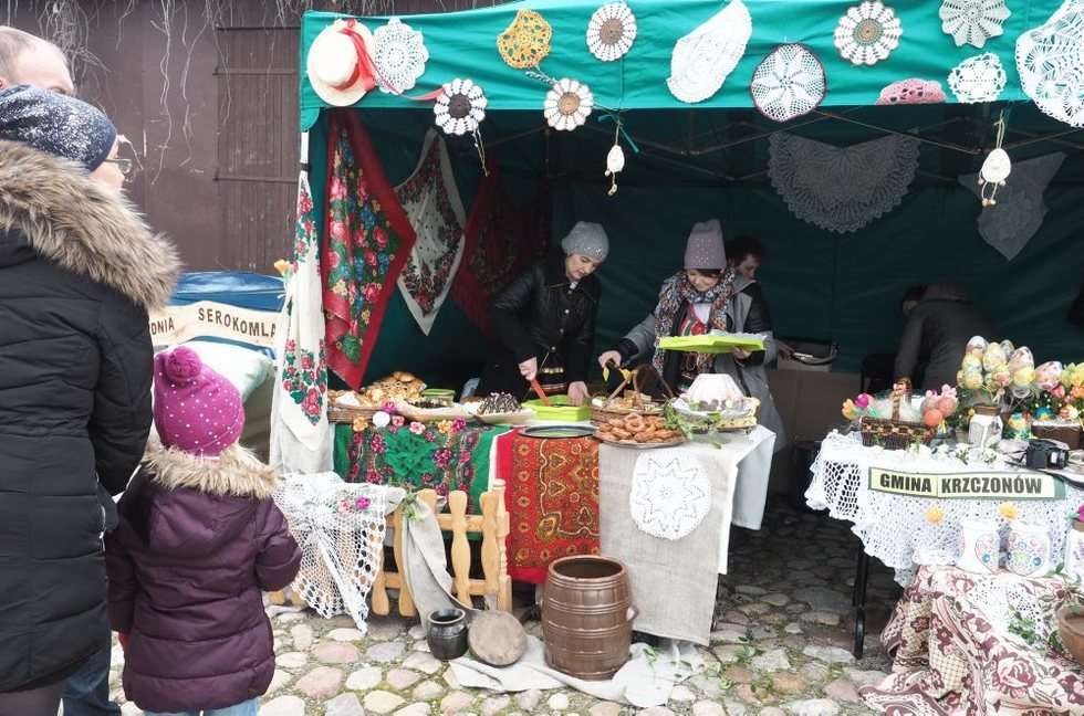  Kiermasz i warsztaty świąteczne w skansenie (zdjęcie 31) - Autor: Wojciech Nieśpiałowski