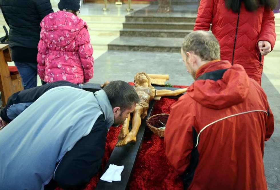  Święcenie pokarmów w parafii pw. Świętej Rodziny w Lublinie (zdjęcie 4) - Autor: Maciej Kaczanowski