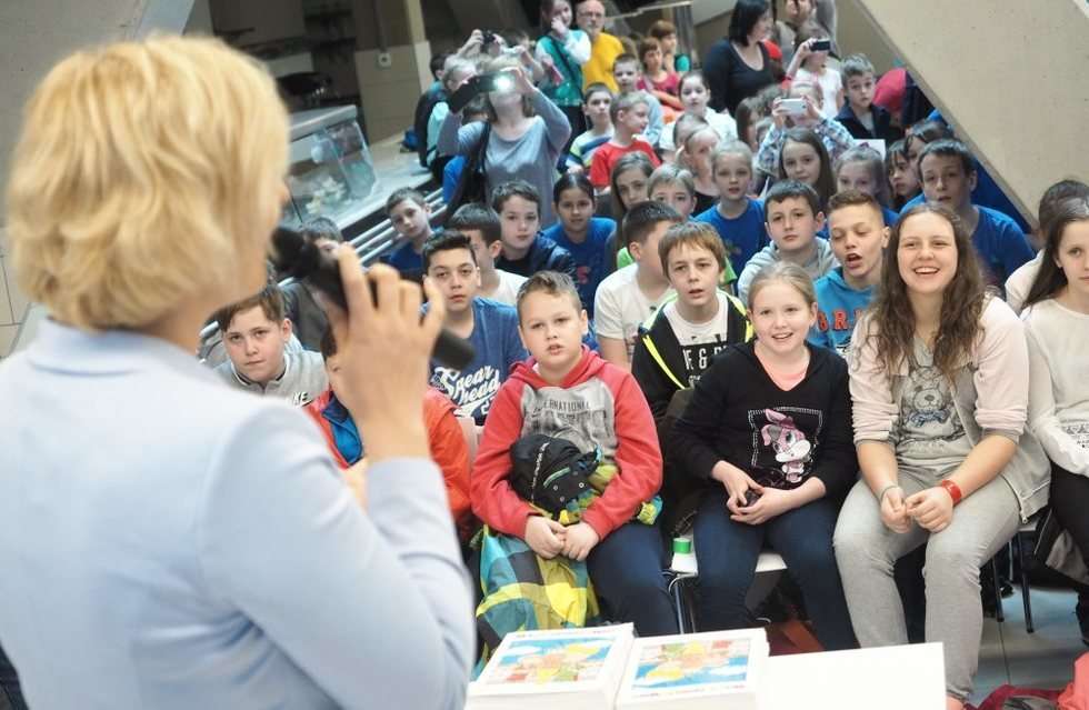  Spotkanie dzieci z Otylią Jędrzejczak na Aqua Lublin (zdjęcie 16) - Autor: Wojciech Nieśpiałowski