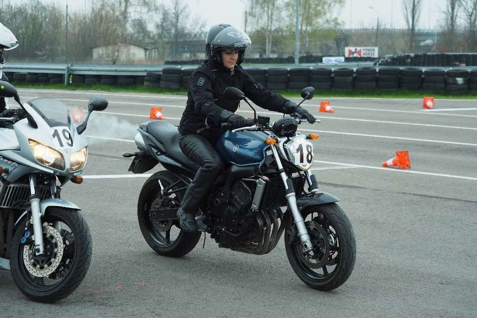  Kobiety na motocykle. Szkolenie tylko dla pań (zdjęcie 6) - Autor: Maciej Kaczanowski