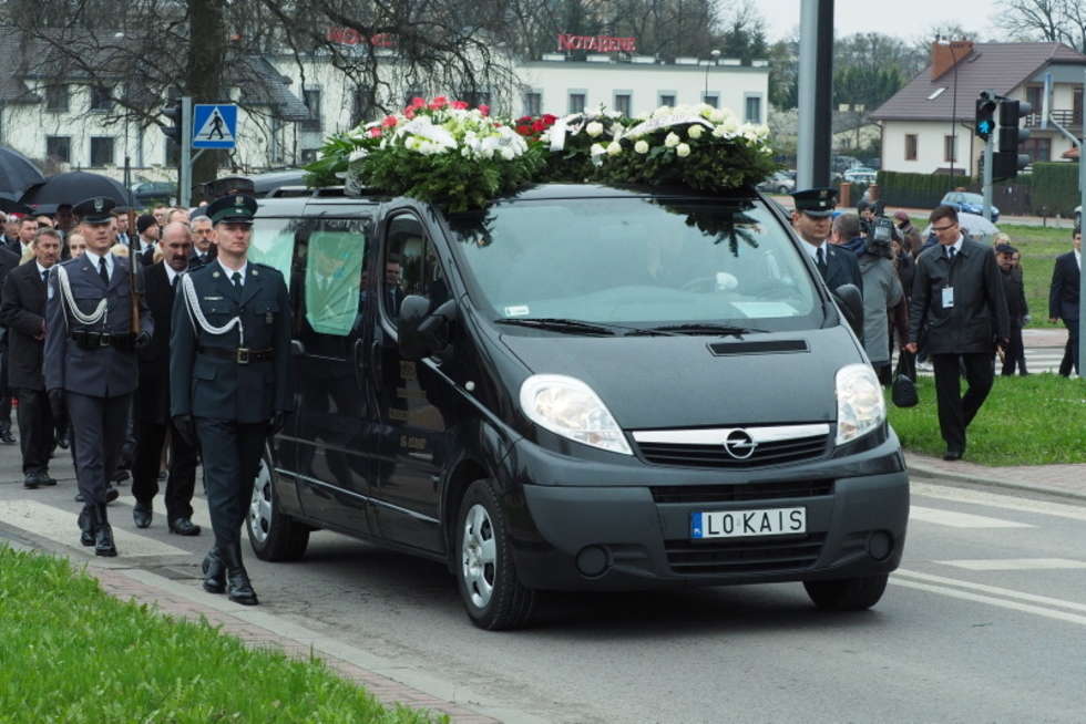  Pogrzeb prof. Zyty Gilowskiej (zdjęcie 6) - Autor: Maciej Kaczanowski