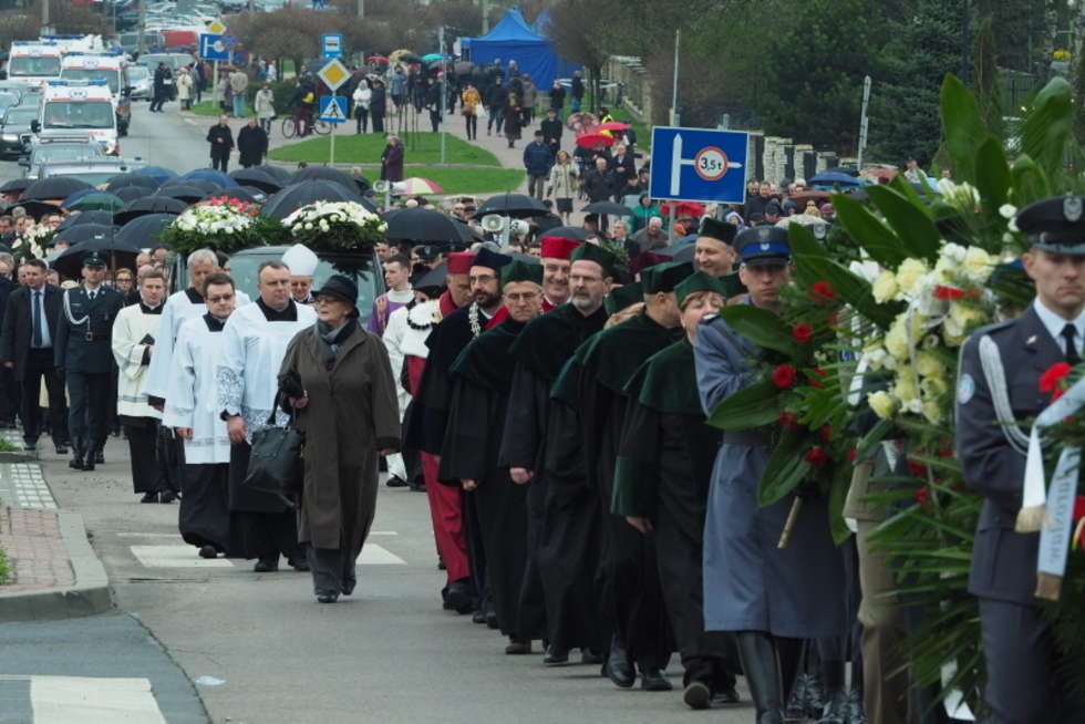  Pogrzeb prof. Zyty Gilowskiej (zdjęcie 9) - Autor: Maciej Kaczanowski