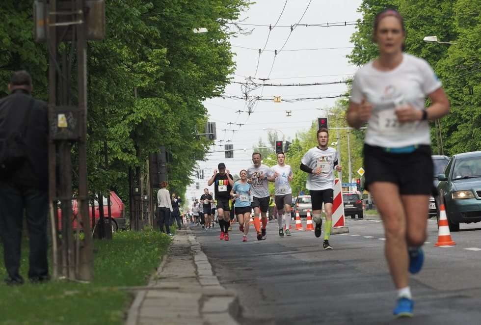  Maraton Lubelski i  4. Wielki Bieg Rodzinny Bon appetit (zdjęcie 4) - Autor: Wojciech Nieśpiałowski