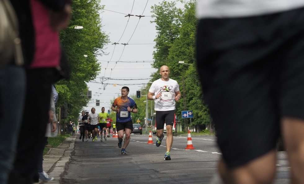  Maraton Lubelski i  4. Wielki Bieg Rodzinny Bon appetit (zdjęcie 9) - Autor: Wojciech Nieśpiałowski