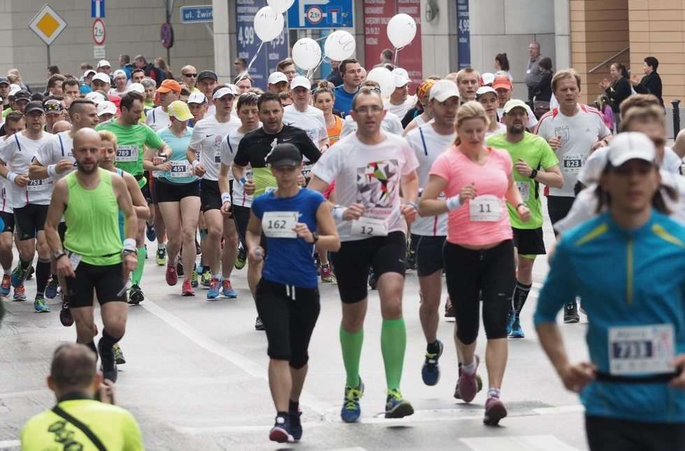  Maraton Lubelski i  4. Wielki Bieg Rodzinny Bon appetit (zdjęcie 121) - Autor: Wojciech Nieśpiałowski