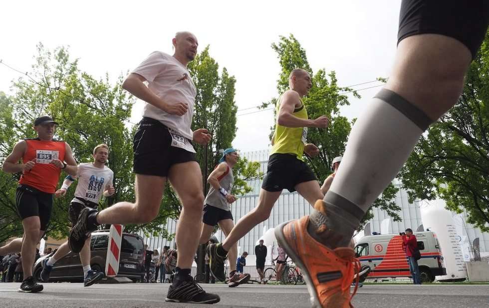  Maraton Lubelski i  4. Wielki Bieg Rodzinny Bon appetit (zdjęcie 30) - Autor: Wojciech Nieśpiałowski