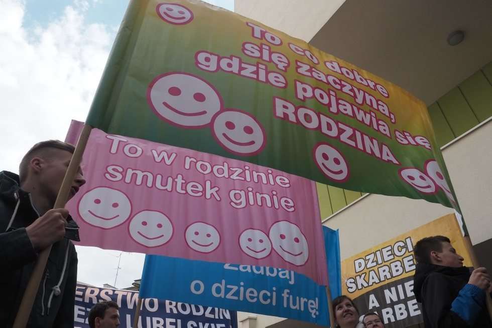  Marsz dla Życia i Rodziny w Lublinie (zdjęcie 16) - Autor: Wojciech Nieśpiałowski