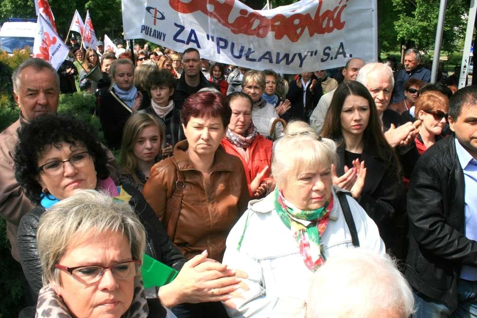 Protest w sprawie szpitala w Puławach (zdjęcie 12) - Autor: Radosław Szczęch