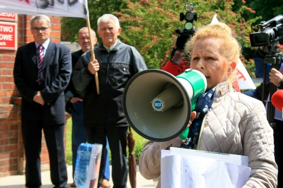  Protest w sprawie szpitala w Puławach (zdjęcie 3) - Autor: Radosław Szczęch