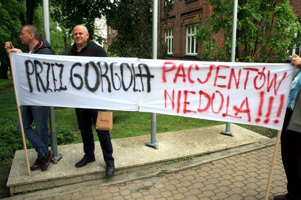  Protest w sprawie szpitala w Puławach (zdjęcie 10) - Autor: Radosław Szczęch