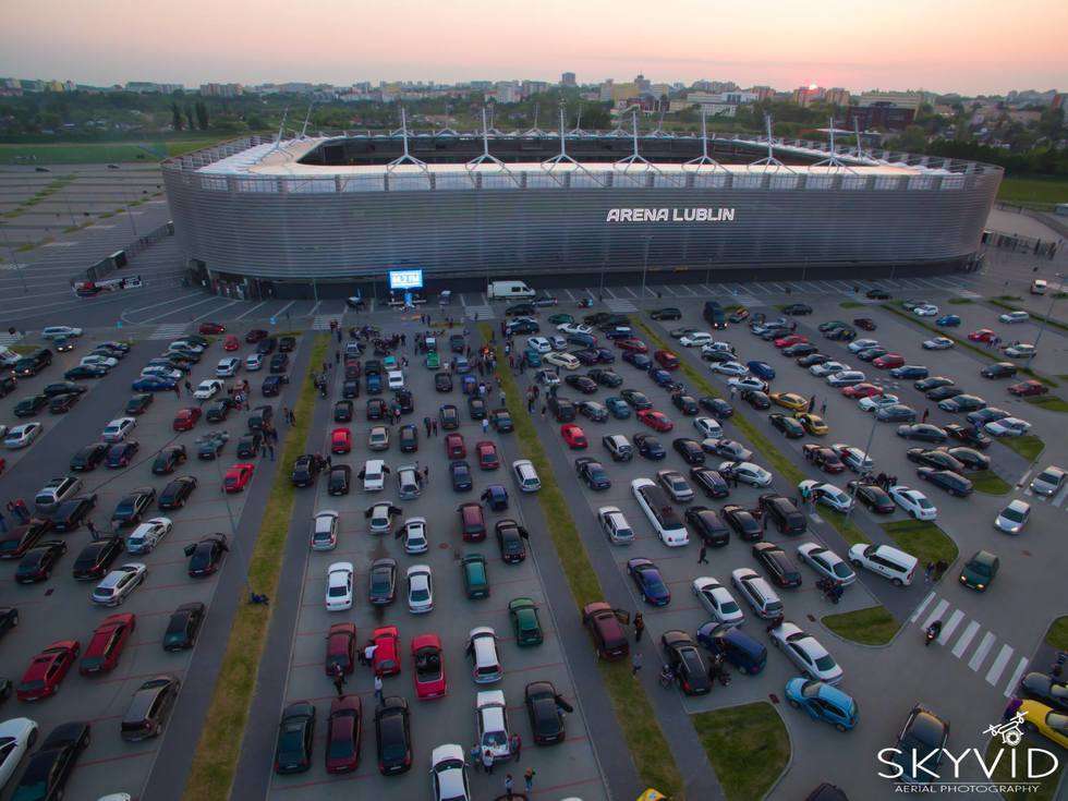  Kino samochodowe przy Arenie Lublin z lotu drona (zdjęcie 4) - Autor: Skyvid