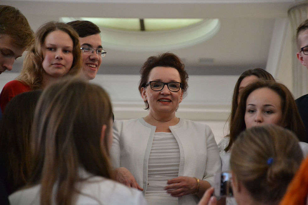  XXII sesji Sejmu Dzieci i Młodzieży  (zdjęcie 4) - Autor: Krzysztof Niedźwiedź
