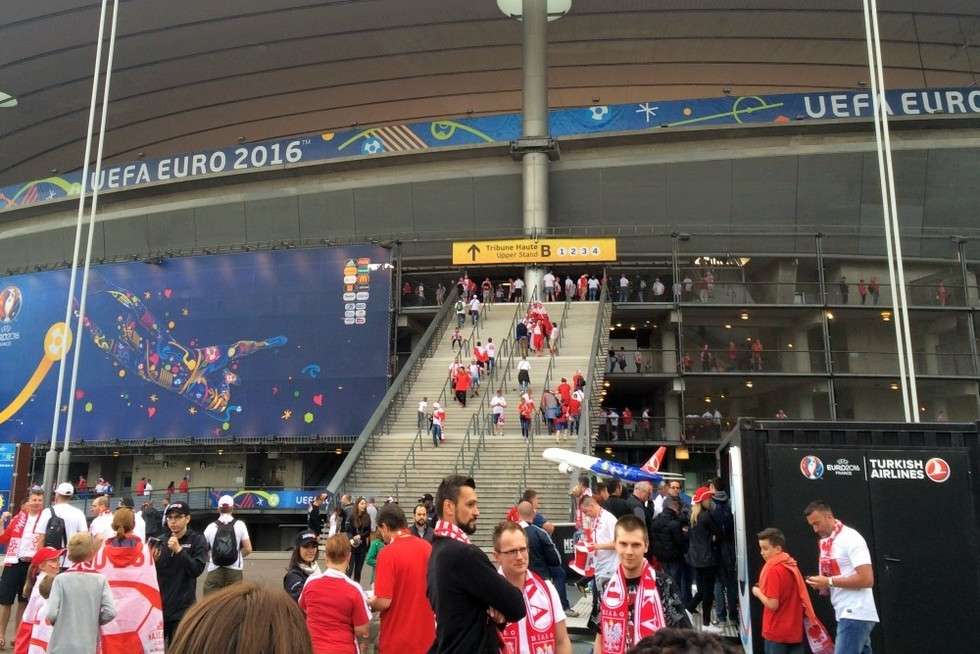  Polska - Niemcy. Trybuny na Stade de France (zdjęcie 24) - Autor: Marek 