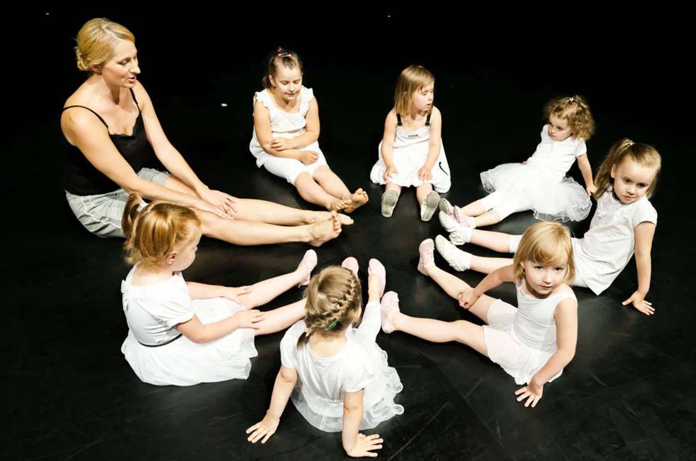  Taniec współczesny dzieci (zdjęcie 6) - Autor: Michał Patroń