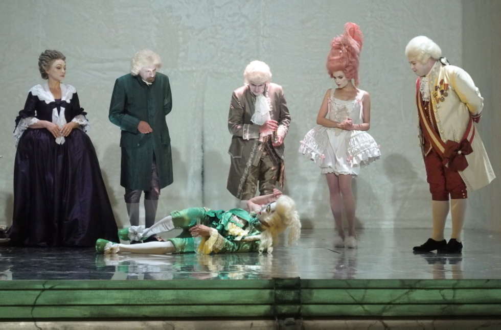  Amadeusz w Teatrze im. Juliusza Osterwy (zdjęcie 8) - Autor: Maciej Kaczanowski