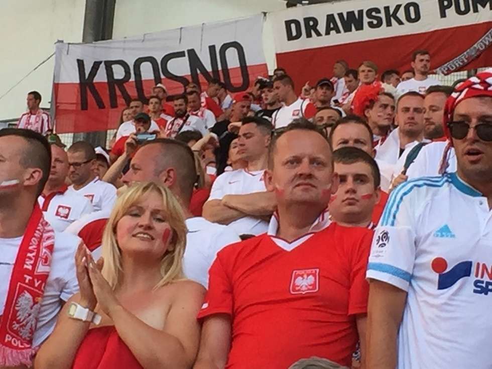  Polscy kibice na meczu Polska - Ukraina (zdjęcie 13) - Autor: Piotr Dragan