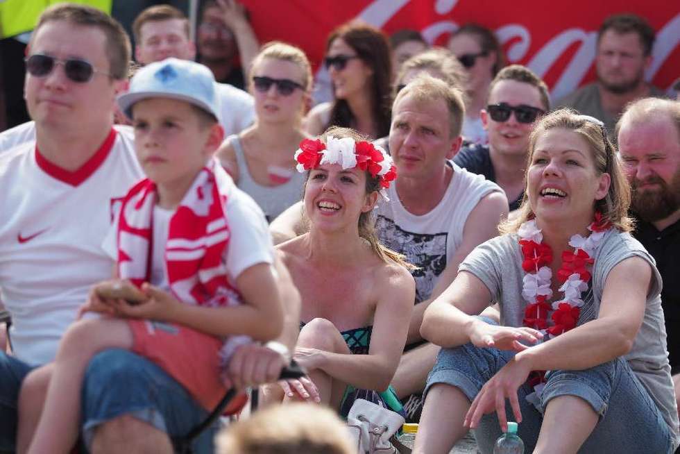  Strefa kibica:  mecz Polska - Szwajcaria (zdjęcie 30) - Autor: Maciej Kaczanowski