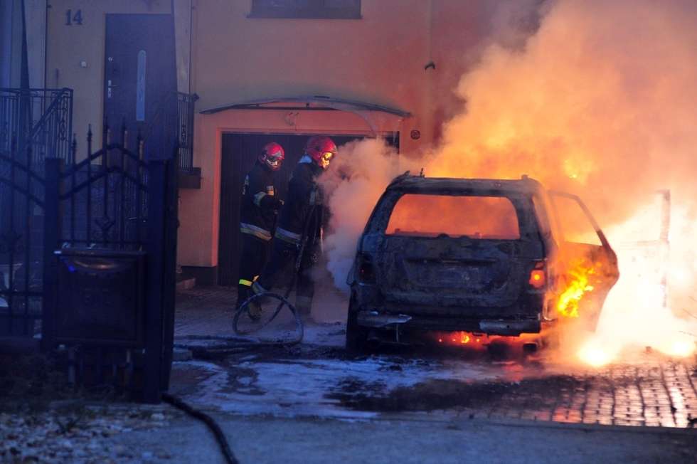  Pożar samochodu w Turce (zdjęcie 20) - Autor:  Art Group Łukasz Jabłoński