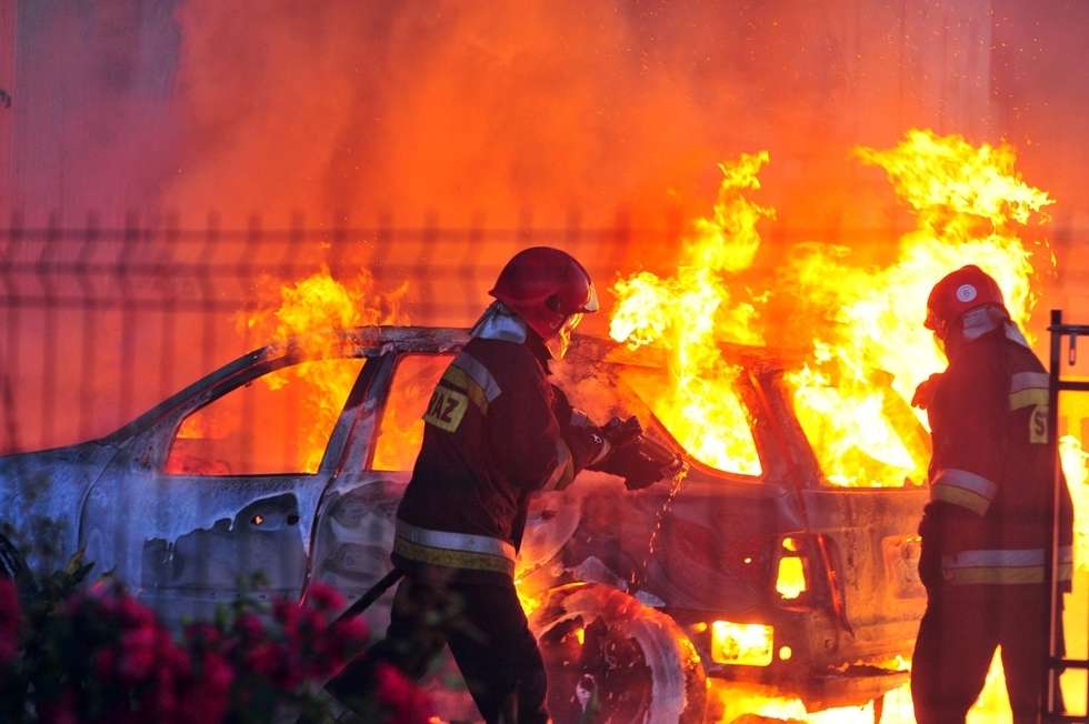  Pożar samochodu w Turce (zdjęcie 11) - Autor:  Art Group Łukasz Jabłoński