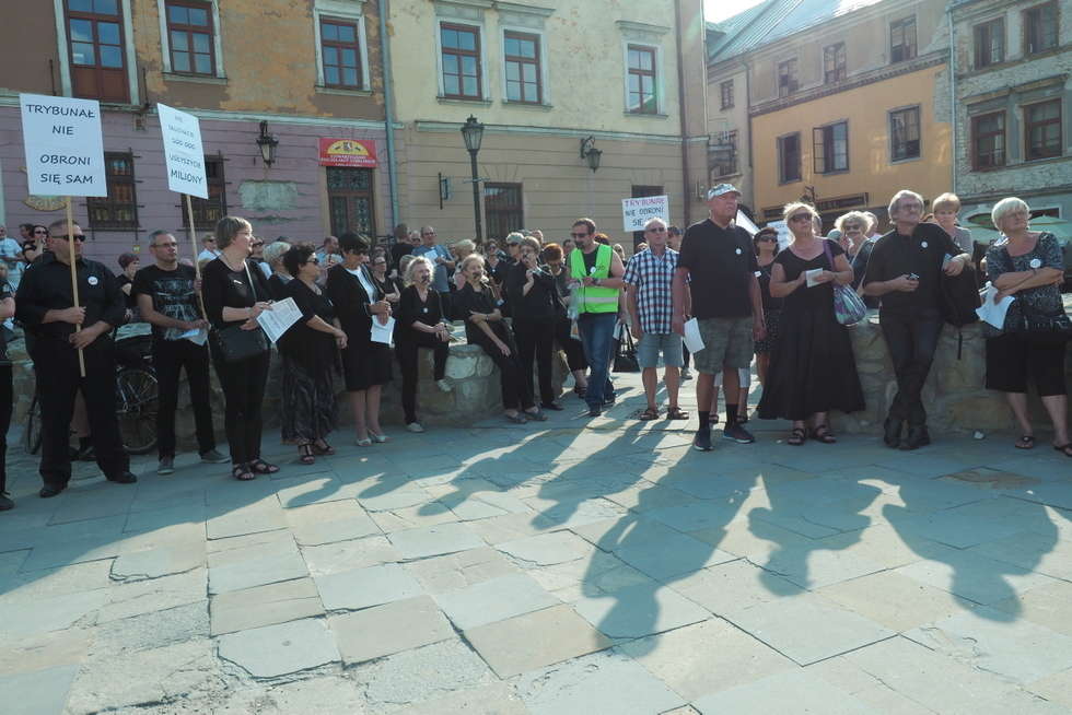  Czarny protest KOD w Lublinie (zdjęcie 3) - Autor: Maciej Kaczanowski
