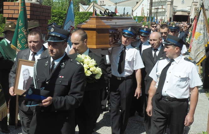 Pogrzeb Artura Walaska - Autor: Maciej Kaczanowski
