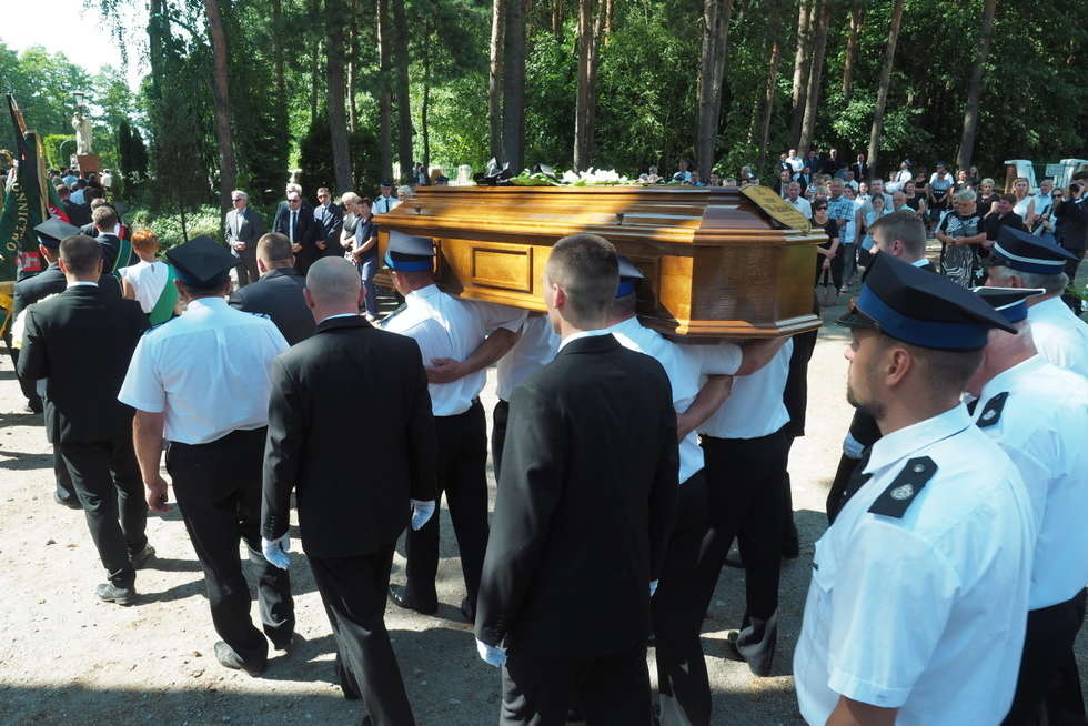  Pogrzeb Artura Walaska (zdjęcie 18) - Autor: Maciej Kaczanowski