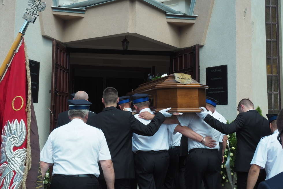  Pogrzeb Artura Walaska (zdjęcie 5) - Autor: Maciej Kaczanowski