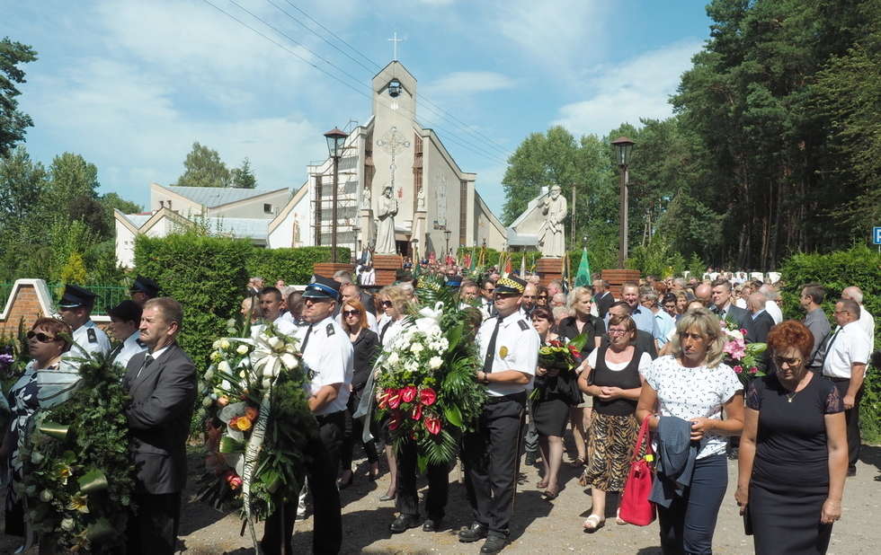  Pogrzeb Artura Walaska (zdjęcie 6) - Autor: Maciej Kaczanowski