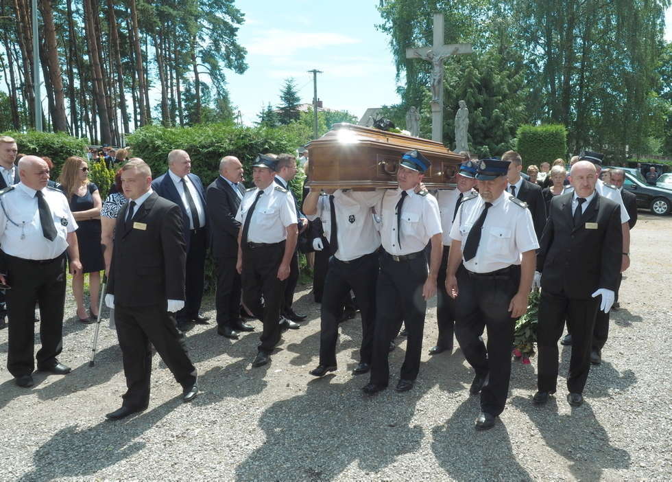  Pogrzeb Artura Walaska (zdjęcie 7) - Autor: Maciej Kaczanowski