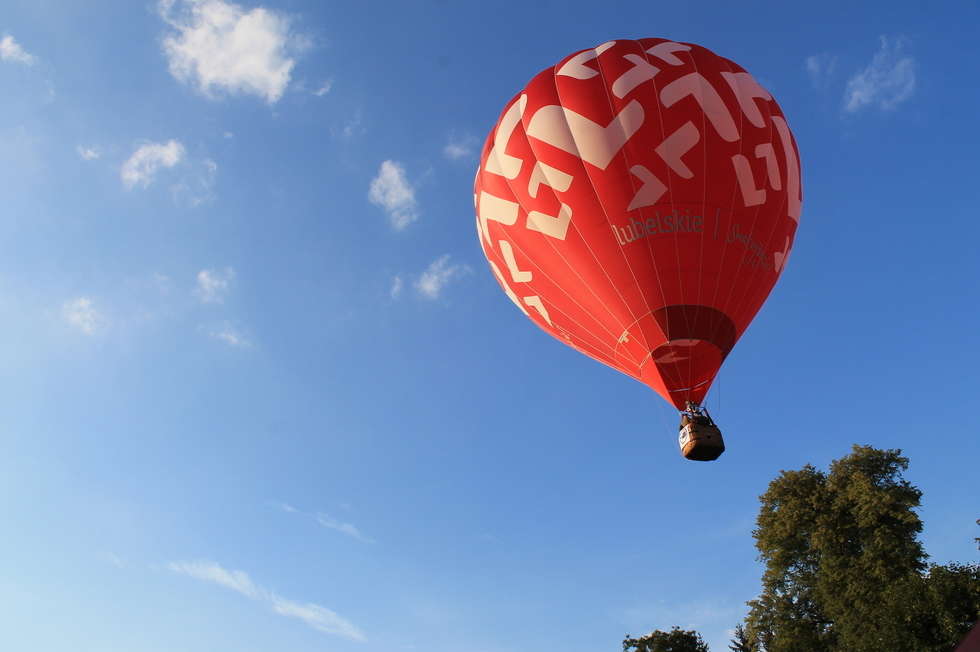  Zawody balonowe w Nałęczowie (zdjęcie 1) - Autor: Radosław Szczęch