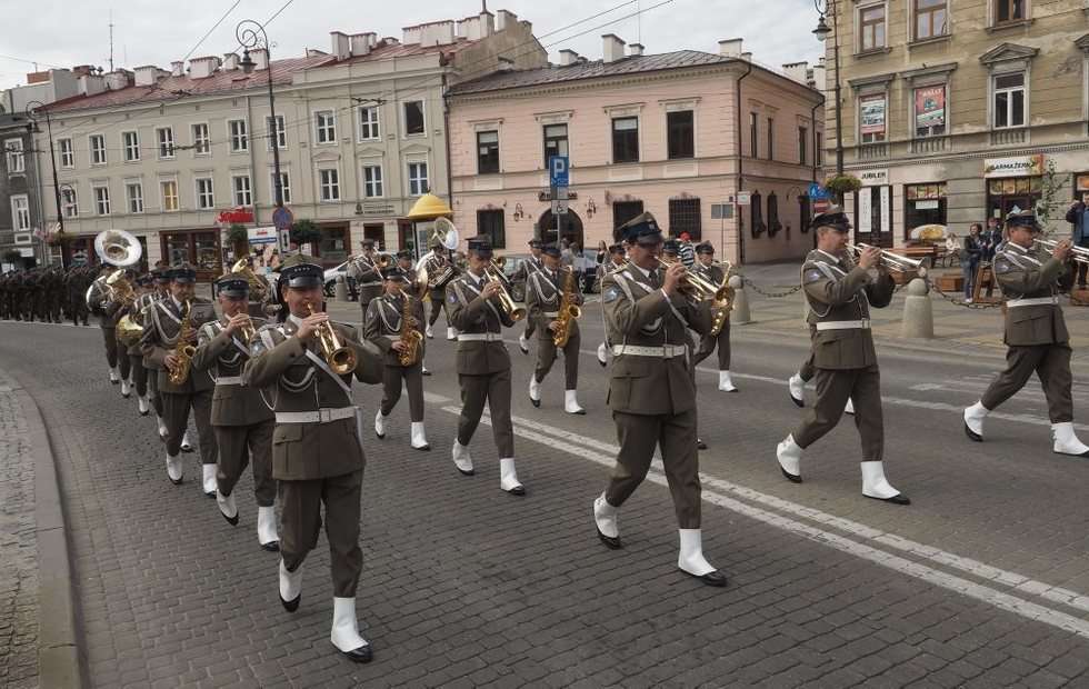  Lubelskie obchody Święta Wojska Polskiego (zdjęcie 3) - Autor: Wojciech Nieśpiałowski