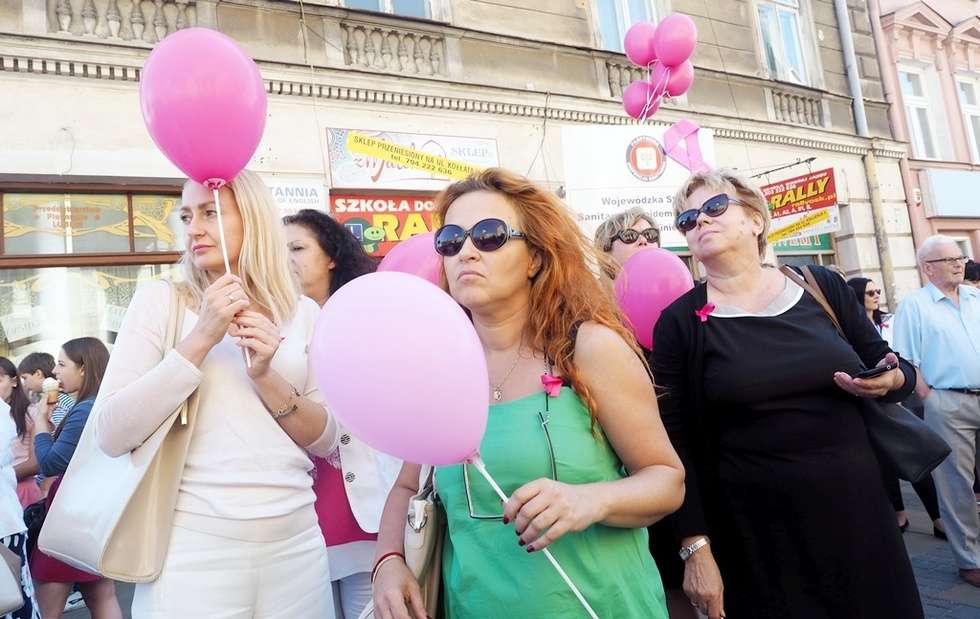  Marsz Różowej Wstążki w Lublinie (zdjęcie 17) - Autor: Dorota Awiorko