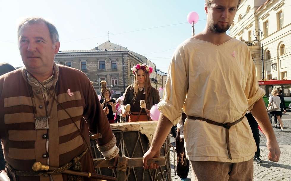  Marsz Różowej Wstążki w Lublinie (zdjęcie 24) - Autor: Dorota Awiorko
