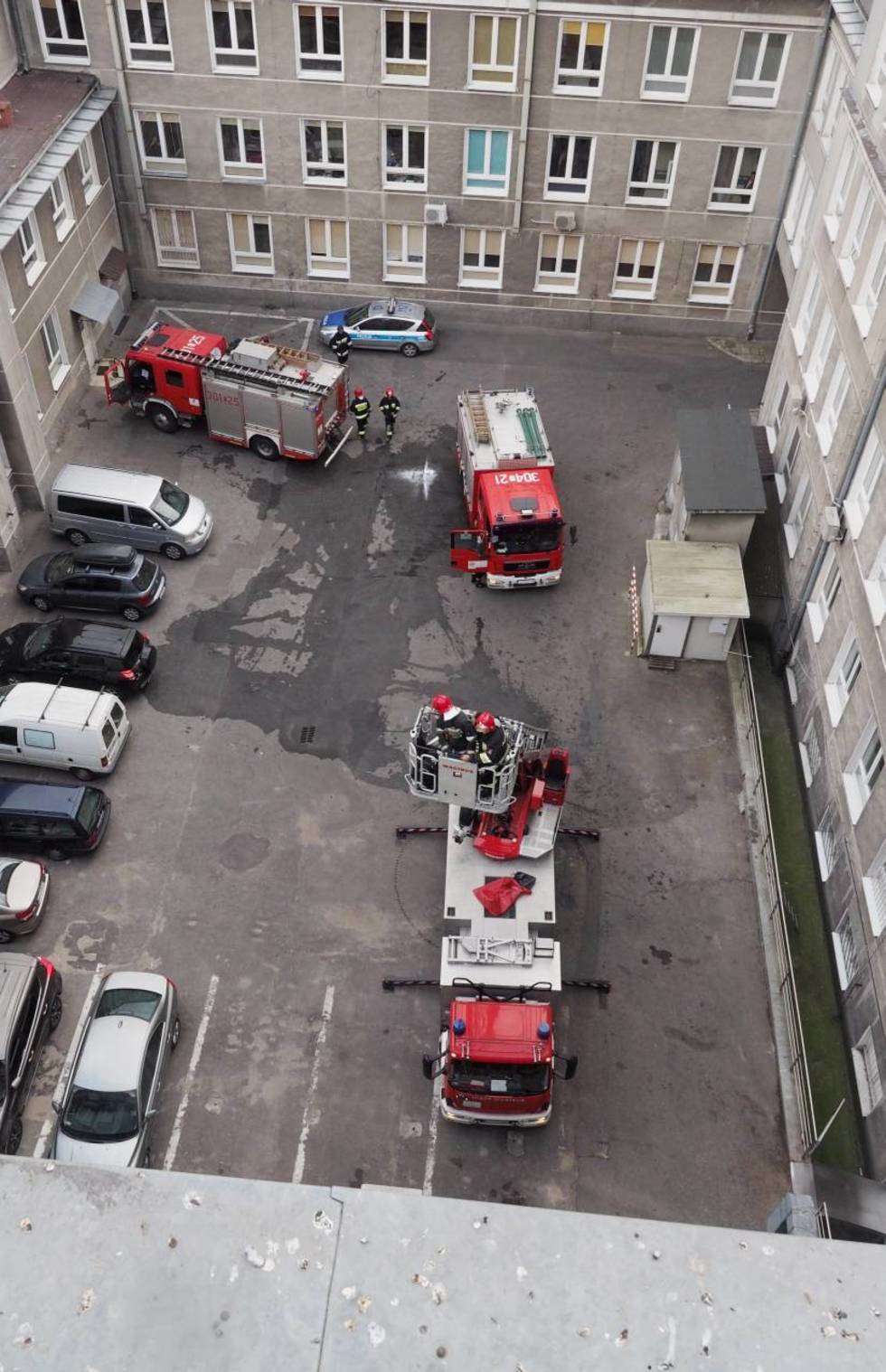  Pożar w szpitalu przy ul. Jaczewskiego (zdjęcie 10) - Autor: Dorota Awiorko