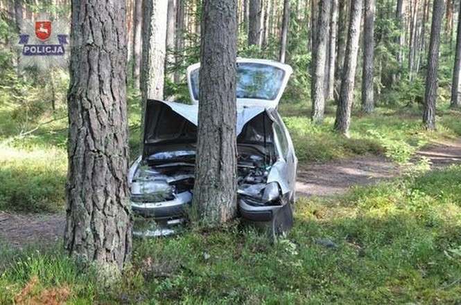 Rozbili samochód w lesie i poszli spać - Autor: Policja