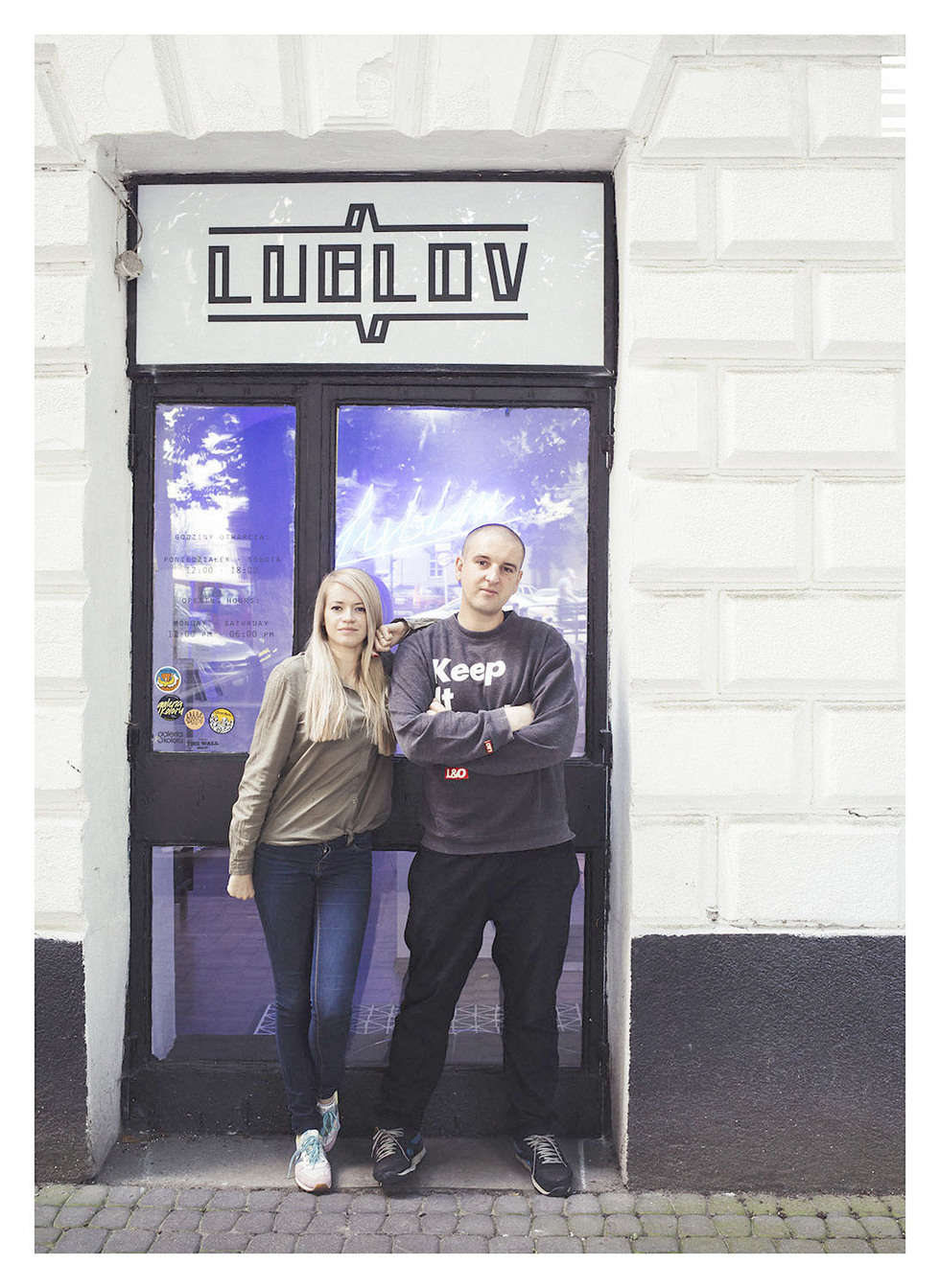  <p>Cezary Hunkiewicz i Anna Bakiera - tw&oacute;rcy Lublov - concept store i sztuki (także użytkowej) związanej z Lublinem. Lublov to miejsce, w kt&oacute;rym prezentowani są miejscowi artyści i tw&oacute;rcy zafascynowani Lublinem.</p>