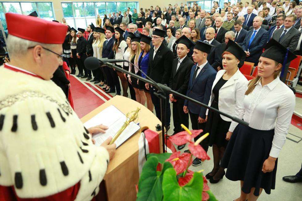  Inauguracja roku akademickiego w lubelskiej WSEI (zdjęcie 5) - Autor: Maciej Kaczanowski